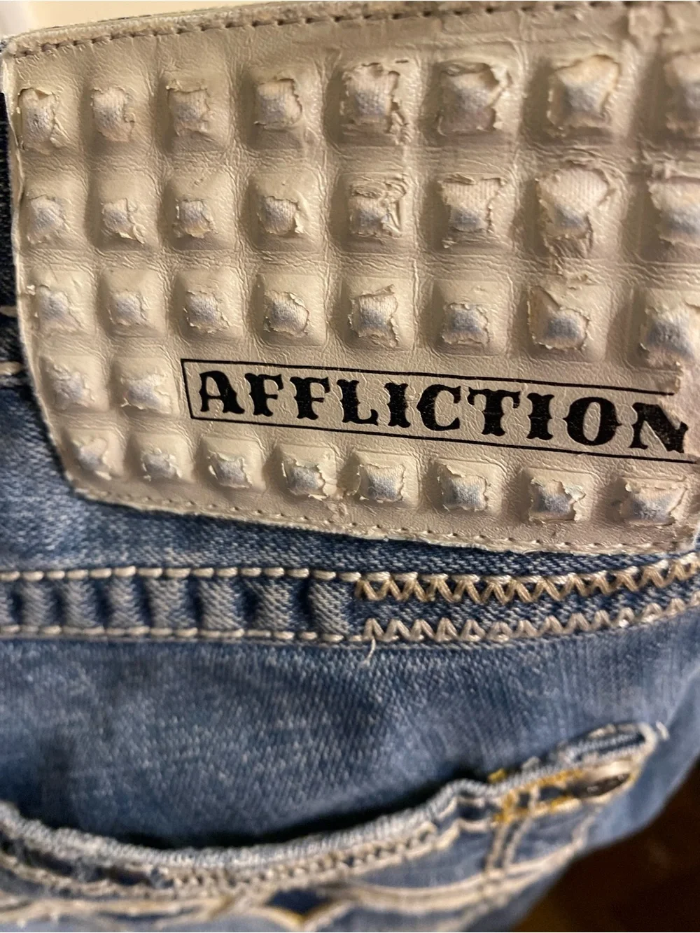 AFFLICTION COOPER JEANS MENS SIZE 30 90’s THICK STITCHING WHISKERED GRUNGE Y2K